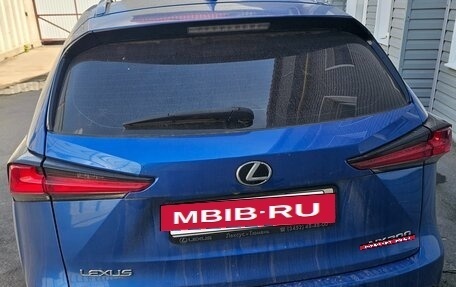 Lexus NX I, 2018 год, 2 800 000 рублей, 3 фотография