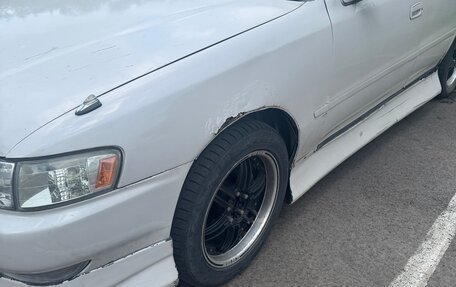 Toyota Cresta, 1994 год, 390 000 рублей, 2 фотография