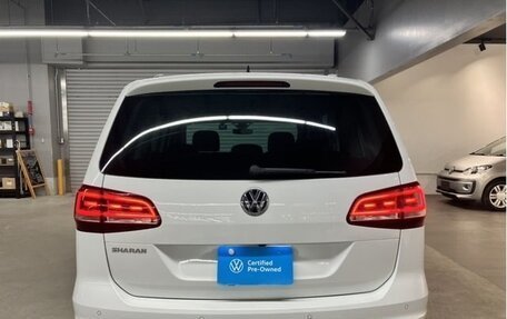 Volkswagen Sharan II, 2021 год, 1 700 000 рублей, 3 фотография