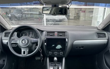 Volkswagen Jetta VI, 2013 год, 810 000 рублей, 7 фотография