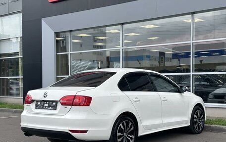 Volkswagen Jetta VI, 2013 год, 810 000 рублей, 6 фотография
