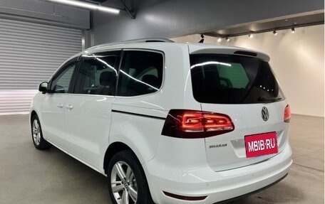 Volkswagen Sharan II, 2021 год, 1 700 000 рублей, 5 фотография