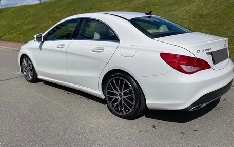 Mercedes-Benz CLA, 2018 год, 1 750 000 рублей, 4 фотография