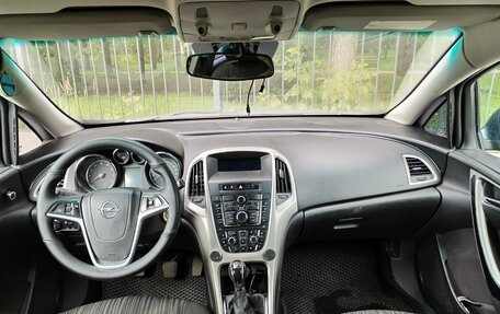 Opel Astra J, 2010 год, 330 000 рублей, 5 фотография