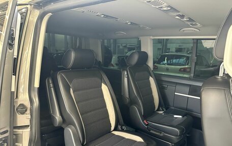 Volkswagen Multivan T6 рестайлинг, 2018 год, 4 099 000 рублей, 7 фотография