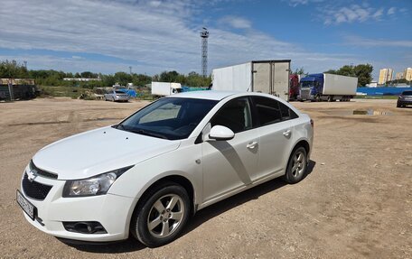 Chevrolet Cruze II, 2011 год, 670 000 рублей, 2 фотография