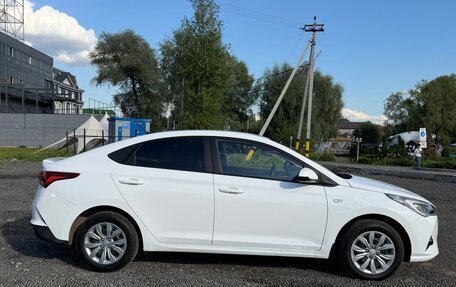 Hyundai Solaris II рестайлинг, 2021 год, 990 000 рублей, 7 фотография