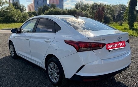 Hyundai Solaris II рестайлинг, 2021 год, 990 000 рублей, 10 фотография