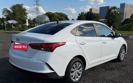 Hyundai Solaris II рестайлинг, 2021 год, 990 000 рублей, 8 фотография