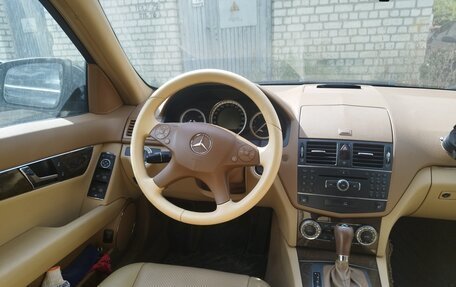 Mercedes-Benz C-Класс, 2007 год, 900 000 рублей, 6 фотография