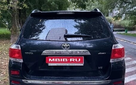 Toyota Highlander III, 2011 год, 2 100 000 рублей, 7 фотография