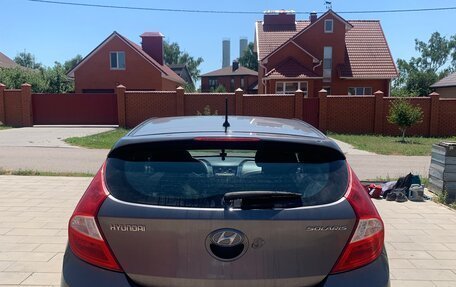 Hyundai Solaris II рестайлинг, 2011 год, 469 000 рублей, 3 фотография