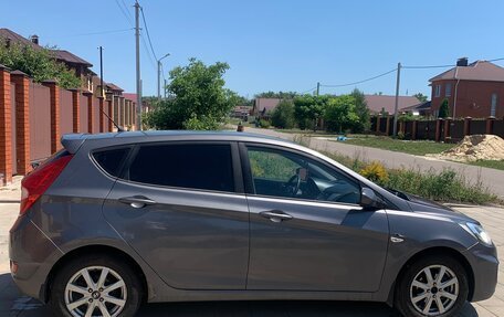 Hyundai Solaris II рестайлинг, 2011 год, 469 000 рублей, 5 фотография