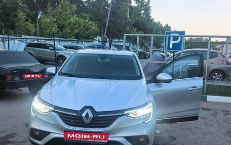 Renault Arkana I, 2019 год, 1 800 000 рублей, 1 фотография