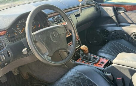 Mercedes-Benz E-Класс, 1997 год, 550 000 рублей, 11 фотография