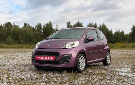 Peugeot 107 I рестайлинг, 2012 год, 550 000 рублей, 2 фотография