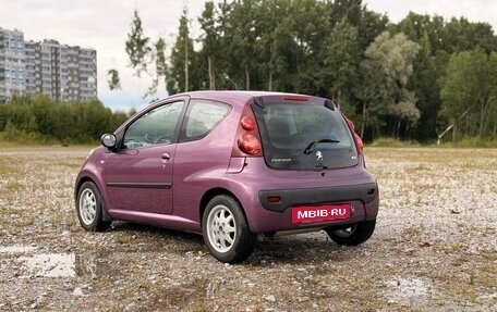 Peugeot 107 I рестайлинг, 2012 год, 550 000 рублей, 4 фотография