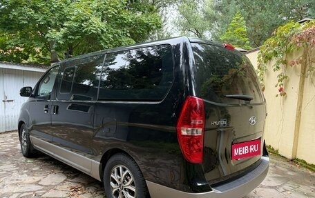 Hyundai H-1 II рестайлинг, 2018 год, 3 650 000 рублей, 5 фотография