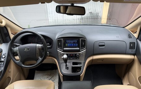 Hyundai H-1 II рестайлинг, 2018 год, 3 650 000 рублей, 13 фотография
