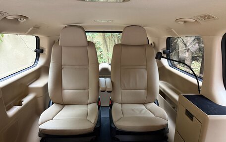 Hyundai H-1 II рестайлинг, 2018 год, 3 650 000 рублей, 16 фотография