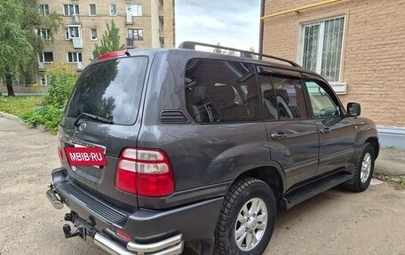 Toyota Land Cruiser 100 рестайлинг 2, 2002 год, 1 800 000 рублей, 5 фотография