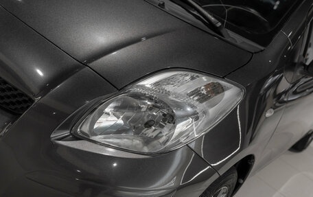 Toyota Yaris III рестайлинг, 2009 год, 760 000 рублей, 21 фотография