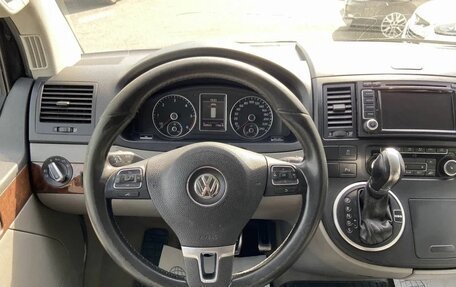 Volkswagen Multivan T5, 2010 год, 1 999 999 рублей, 9 фотография