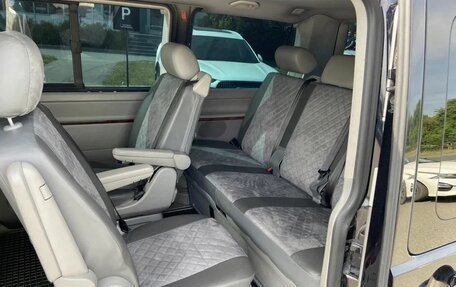Volkswagen Multivan T5, 2010 год, 1 999 999 рублей, 12 фотография