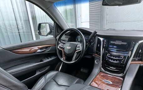 Cadillac Escalade IV, 2016 год, 3 150 000 рублей, 7 фотография