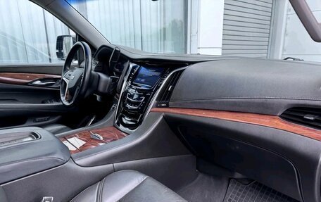 Cadillac Escalade IV, 2016 год, 3 150 000 рублей, 10 фотография