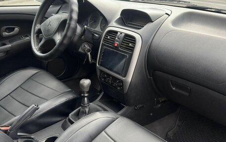 Mitsubishi Carisma I, 2003 год, 330 000 рублей, 6 фотография