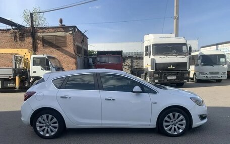 Opel Astra J, 2013 год, 750 000 рублей, 3 фотография