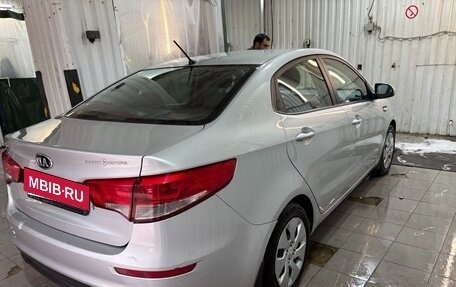 KIA Rio III рестайлинг, 2016 год, 820 000 рублей, 5 фотография