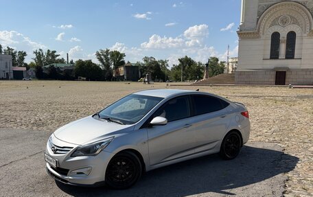 Hyundai Solaris II рестайлинг, 2016 год, 1 250 000 рублей, 2 фотография