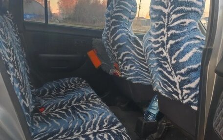 Nissan Cube II, 1999 год, 180 000 рублей, 12 фотография