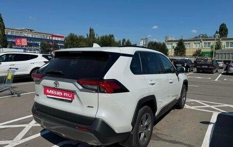 Toyota RAV4, 2021 год, 3 000 000 рублей, 3 фотография
