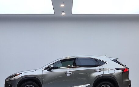 Lexus NX I, 2021 год, 3 000 000 рублей, 5 фотография
