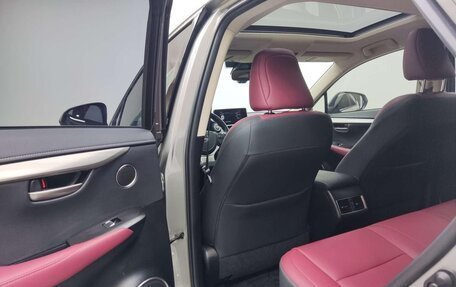 Lexus NX I, 2021 год, 3 000 000 рублей, 17 фотография