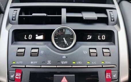 Lexus NX I, 2021 год, 3 000 000 рублей, 16 фотография