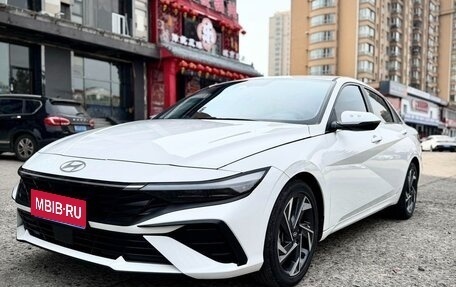 Hyundai Elantra, 2023 год, 1 740 000 рублей, 1 фотография