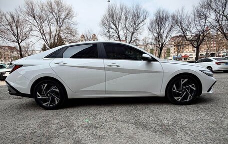 Hyundai Elantra, 2023 год, 1 740 000 рублей, 5 фотография