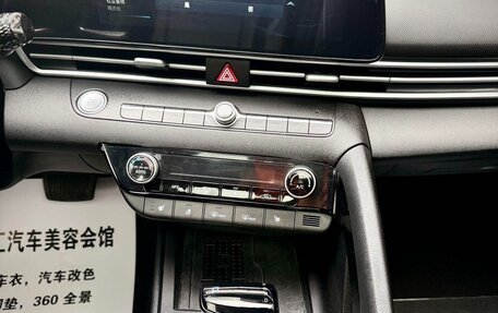 Hyundai Elantra, 2023 год, 1 740 000 рублей, 19 фотография