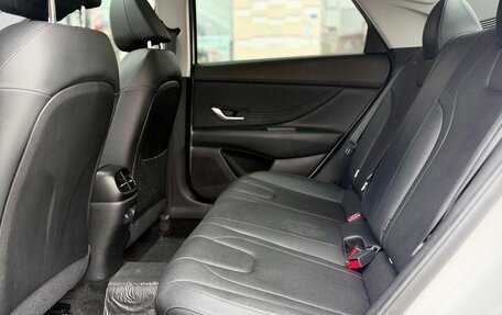 Hyundai Elantra, 2023 год, 1 740 000 рублей, 18 фотография