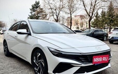 Hyundai Elantra, 2023 год, 1 740 000 рублей, 4 фотография