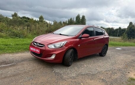 Hyundai Solaris II рестайлинг, 2011 год, 590 000 рублей, 2 фотография