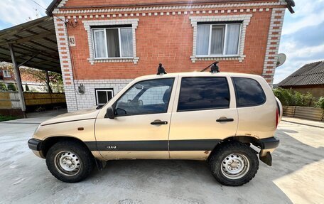 Chevrolet Niva I рестайлинг, 2005 год, 300 000 рублей, 3 фотография