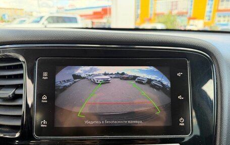 Mitsubishi Outlander III рестайлинг 3, 2019 год, 2 200 000 рублей, 18 фотография