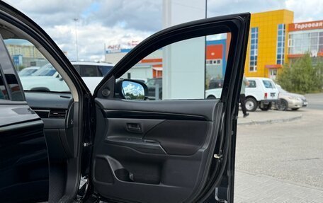 Mitsubishi Outlander III рестайлинг 3, 2019 год, 2 200 000 рублей, 23 фотография