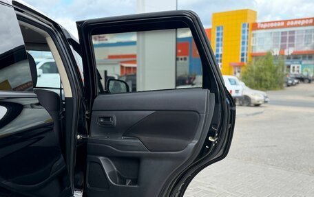Mitsubishi Outlander III рестайлинг 3, 2019 год, 2 200 000 рублей, 26 фотография
