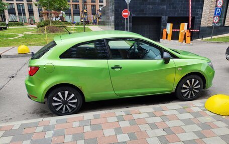 SEAT Ibiza IV рестайлинг 2, 2013 год, 615 000 рублей, 3 фотография